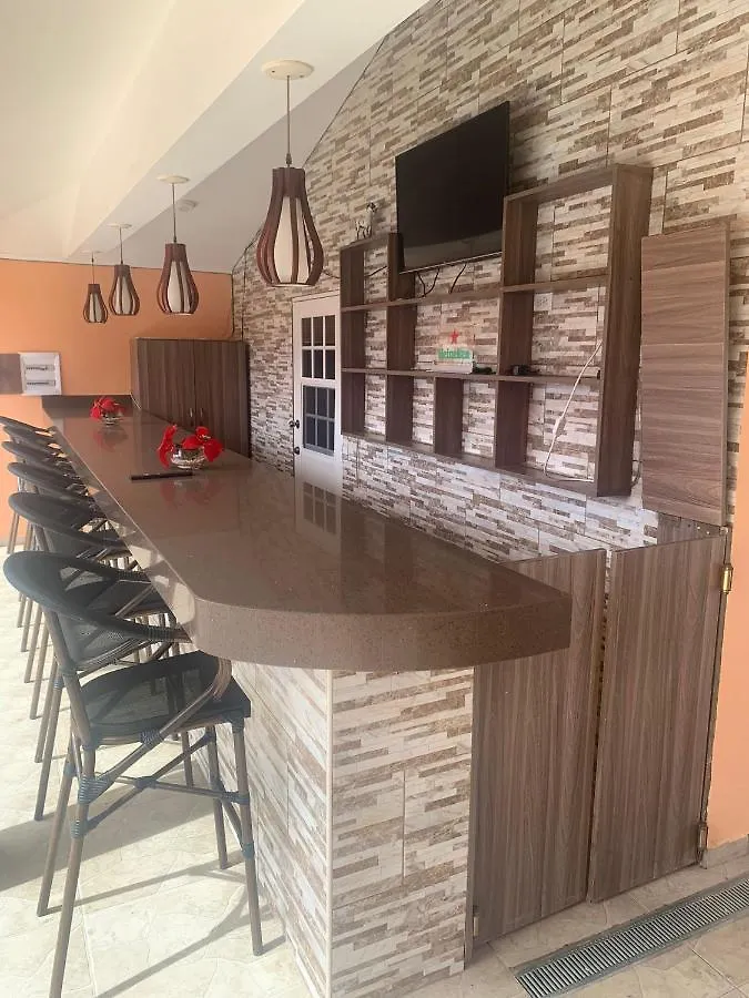 Omira Apartment Suites Κουρασάο