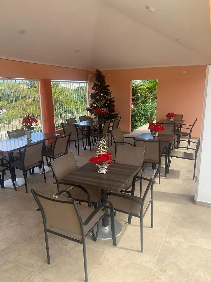 Omira Apartment Suites